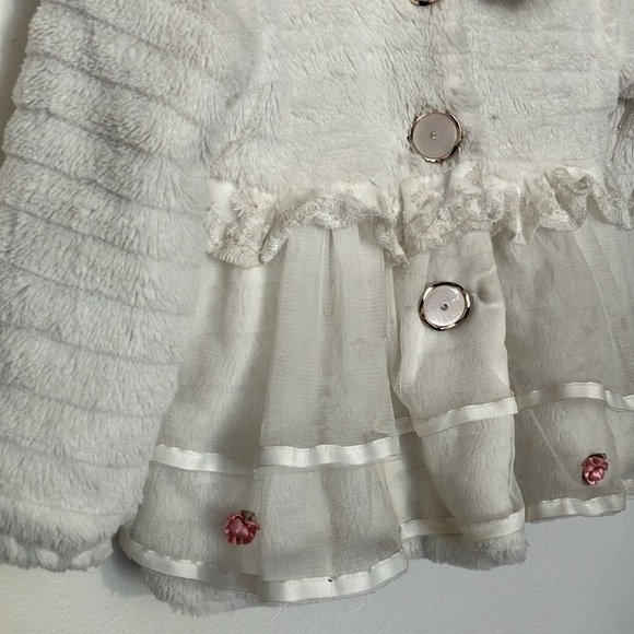 Purad Girl faux fur flouncy coat with tiered  mesh ruffles and lace 2T - Picture 3 of 11